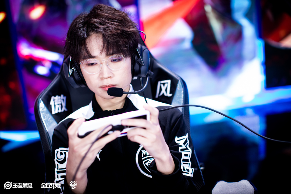 而莫伊塞斯 而莫伊塞斯